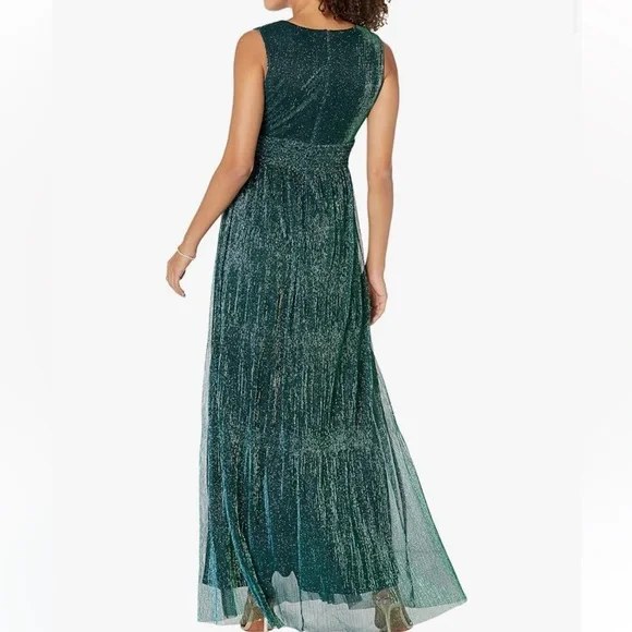 NWT Betsy and Adam long crinkle V-neck dress in color Jade Size 10 - Picture 2 of 16